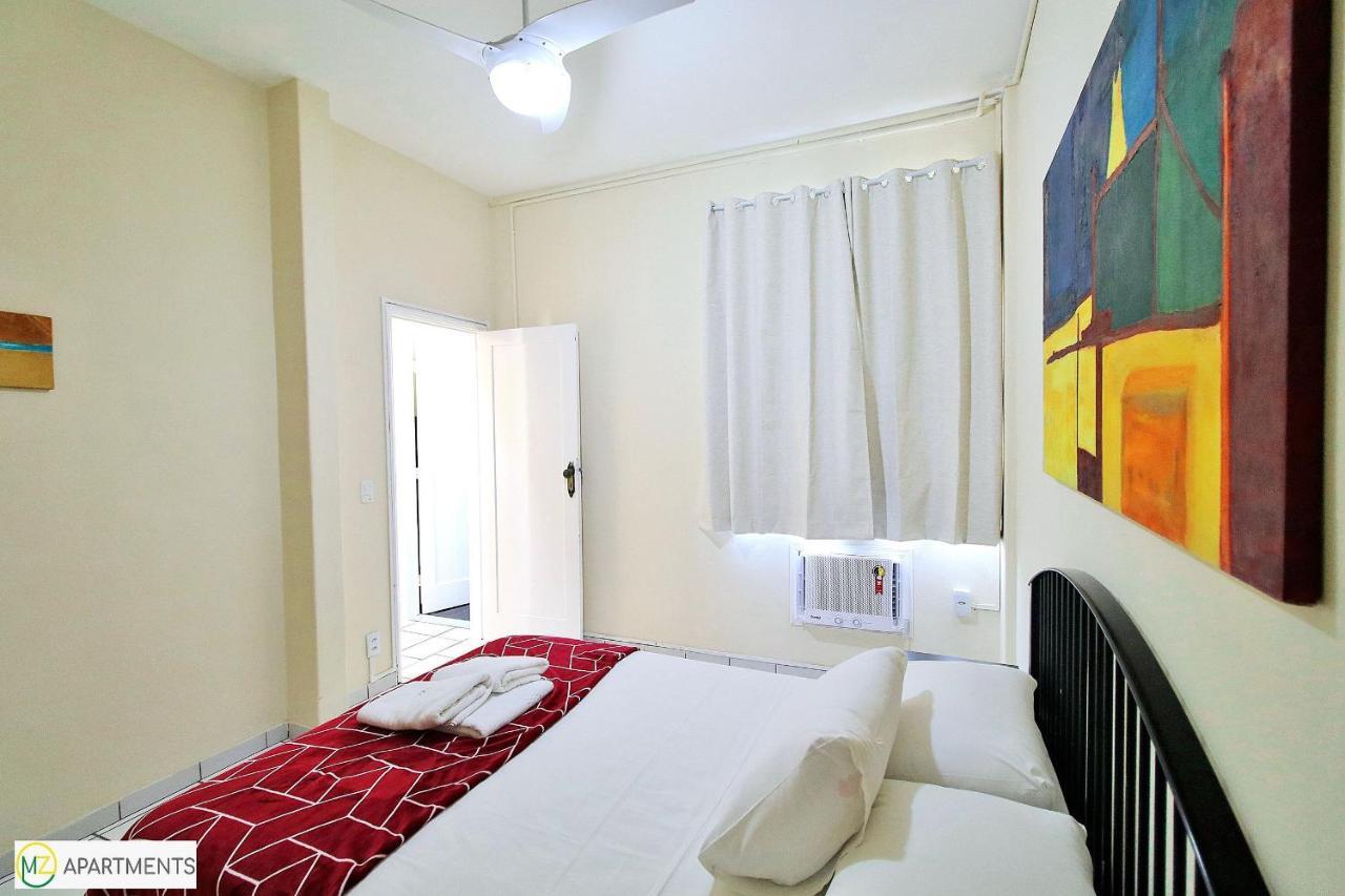 Apartamento Cobertura 2 Qtos Com Terraco A Uma Quadra Da *